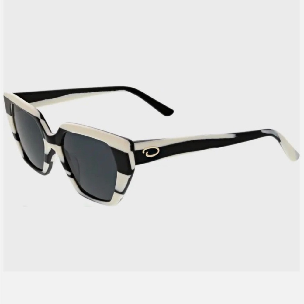 Unique Sunglasses. Original and Authentic. Case included. Beautiful on face.